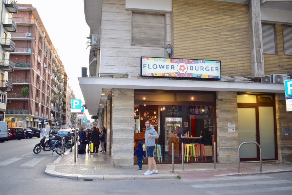 Bari Les Pouilles Flower Burger