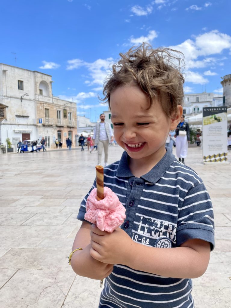 Ostuni ville blanche les Pouilles Italie