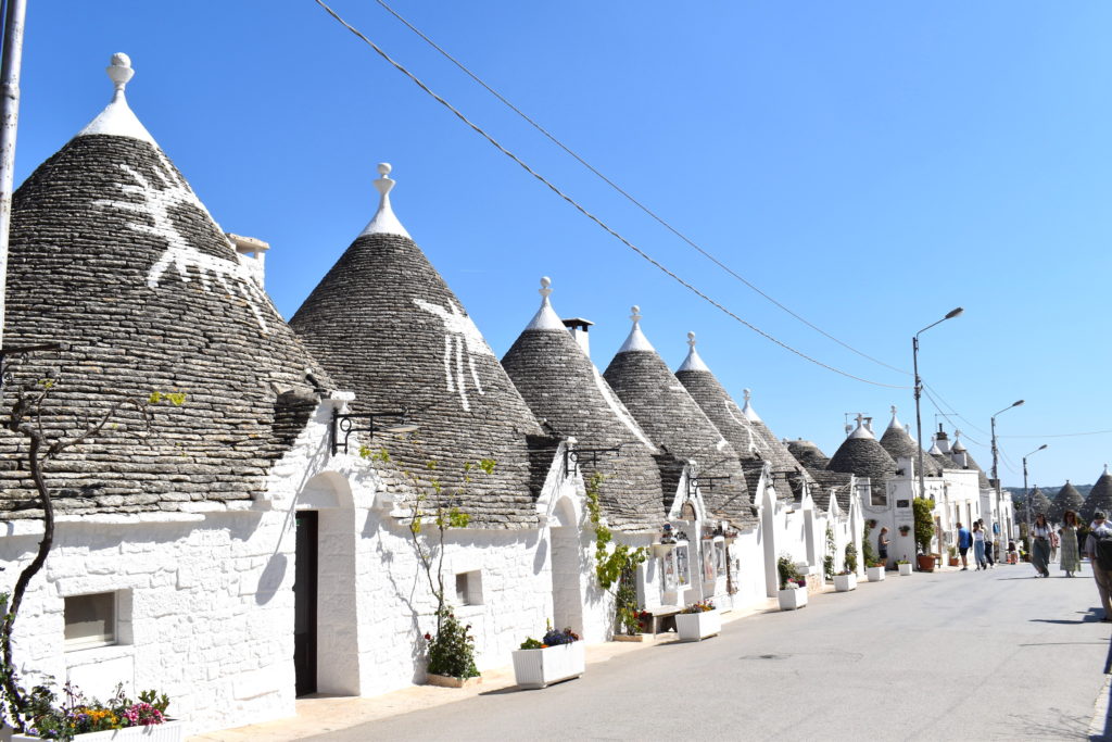 Quartier-Rione-Monti-Alberobello-Les-Pouilles-Italie