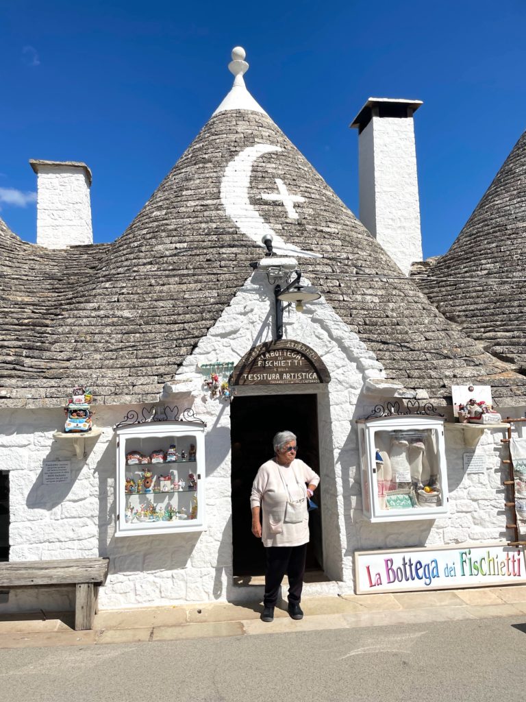 Quartier-Rione-Monti-Alberobello-Les-Pouilles-Italie